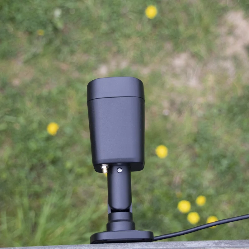 2 wireless HD cameras with screen