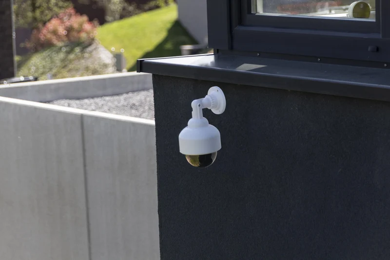 Dummy dome camera with LED