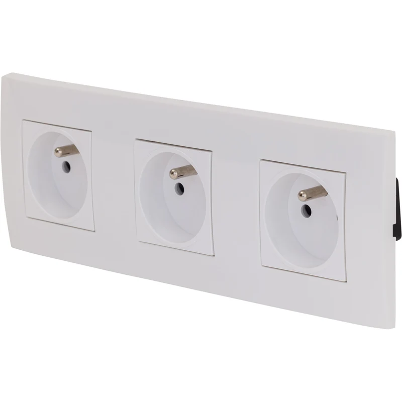 Triple prise encastrée + plaque de finition Kalya - Zenitech