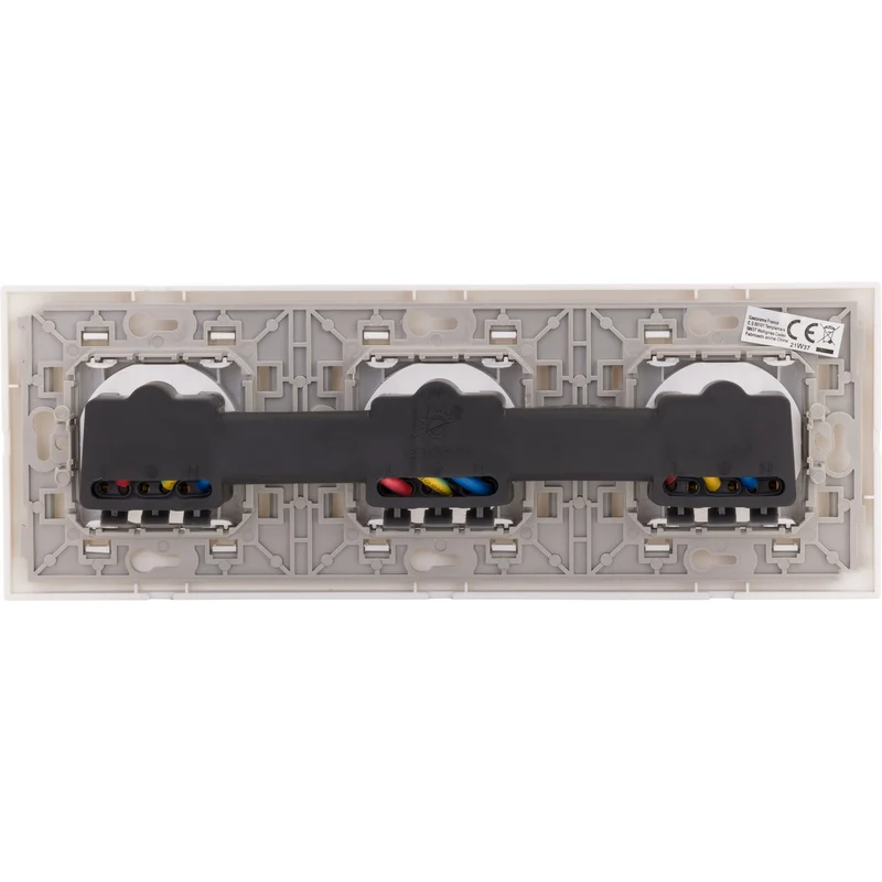 Triple prise encastrée + plaque de finition Kalya - Zenitech