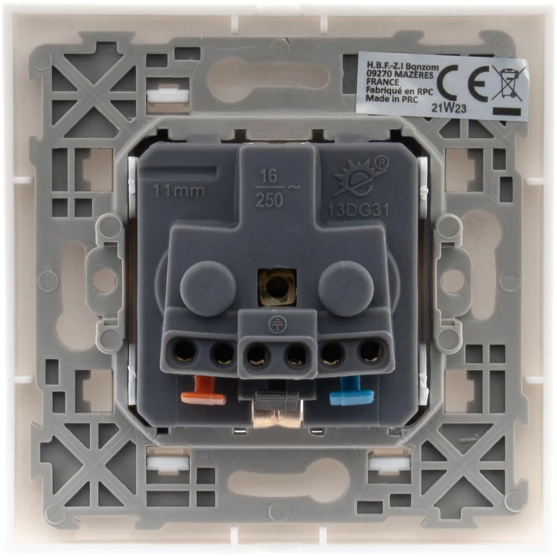 Prise encastrée Schuko + plaque de finition Kalya - Blanc - Zenitech