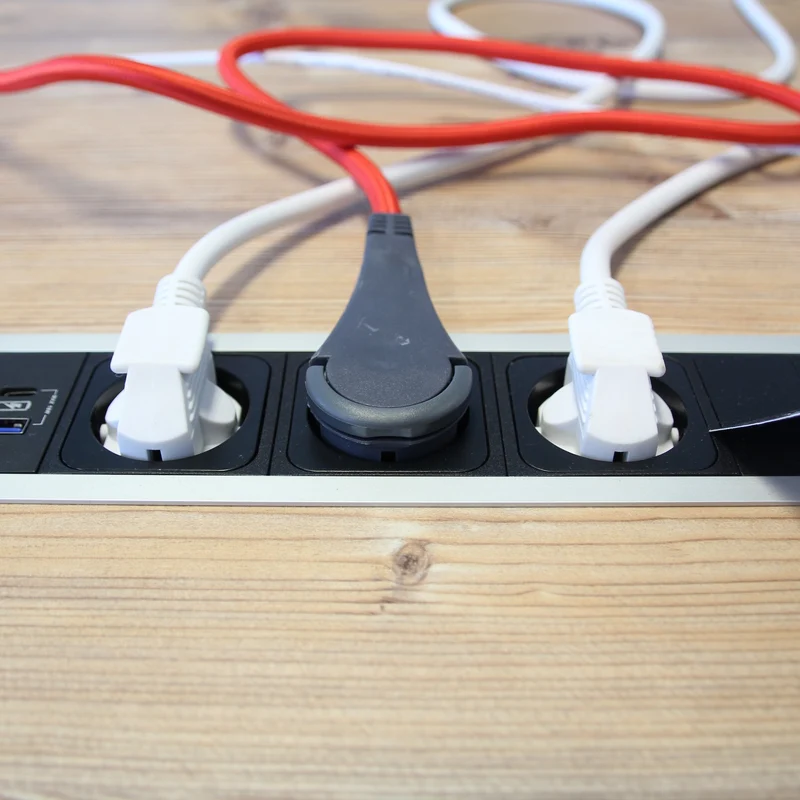 Grey power strip and red textile cable with 2 USB - 1,5m