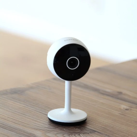 Indoor WiFi camera - 1920 x 1080 p