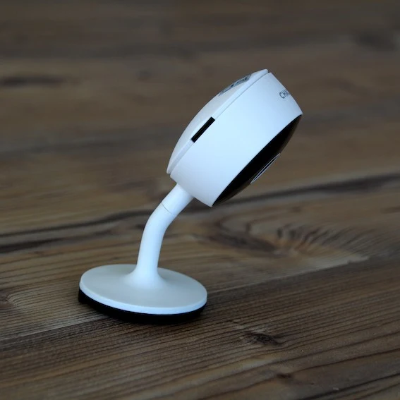 Indoor WiFi camera - 1920 x 1080 p