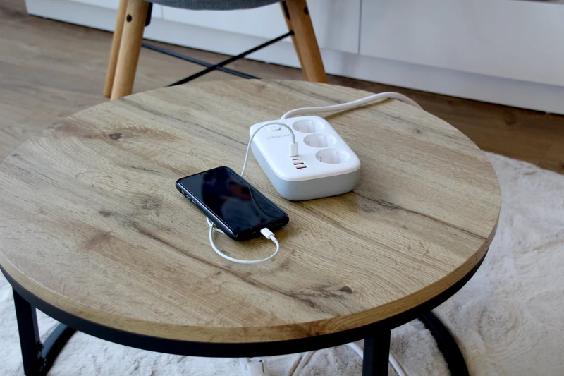 Compact 1.50m power strip with 3 x 16A Schuko, 2USB-C and 2USB-A sockets + switch - Fast charge