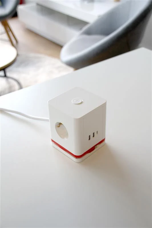 Chacon 1.40m multi-socket cube with 3 x 16A Schuko, 2USB-C and 2USB-A sockets, switch