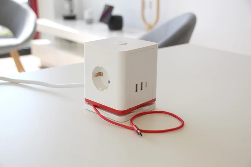 Chacon 1.40m multi-socket cube with 3 x 16A Schuko, 2USB-C and 2USB-A sockets, switch