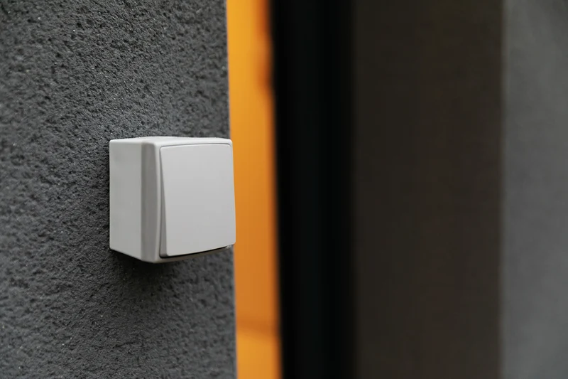 Bouton poussoir IP55 Gris Orok - Zenitech