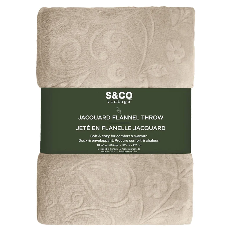 Jeté en flanelle gaufrée à motif baroque, sable (48" x 60")