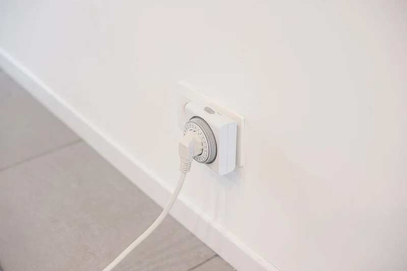 Square mechanical timer - FR plug
