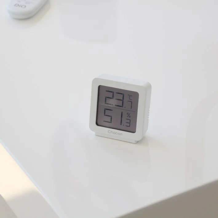 Indoor wireless thermometer with hygrometer