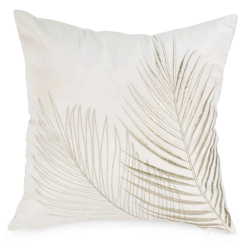 Coussin de velours beige avec feuillage doré brodé, 17" x 17"