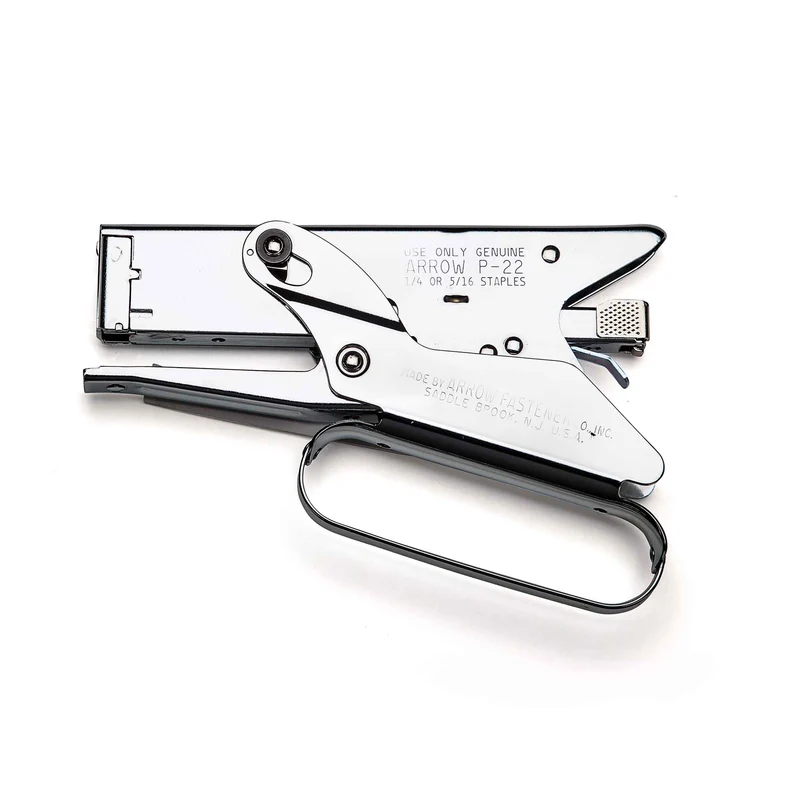 Agrafeuse Arrow P-22 de type pince