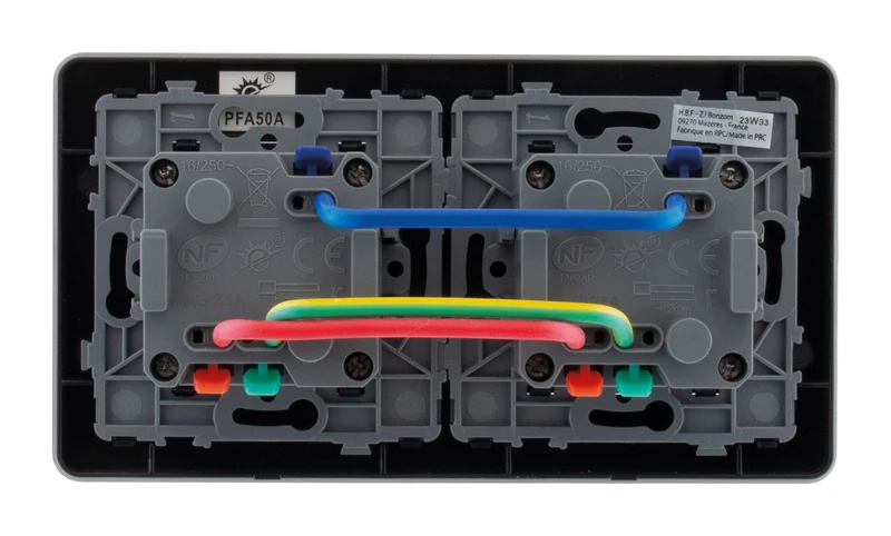 Set de 3 prises 2P+T simple, double et triple - Zenitech