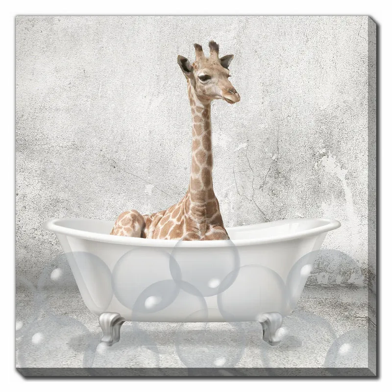 Canevas d’une girafe dans son bain, 18" x 18"