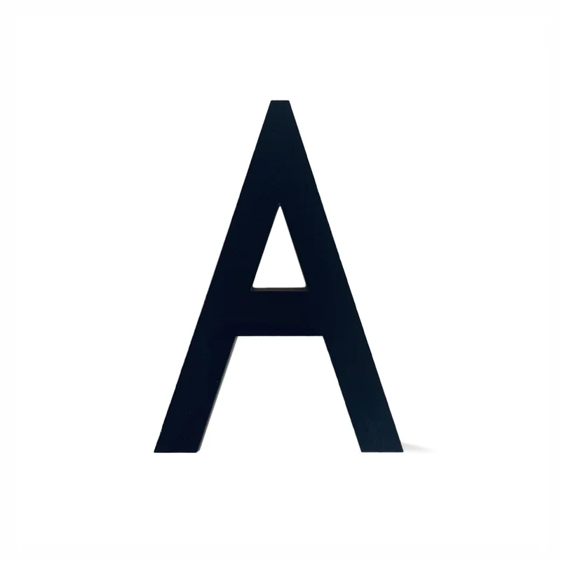 Lettre autocollantee de 4" en plexiglas, "A" (noir)