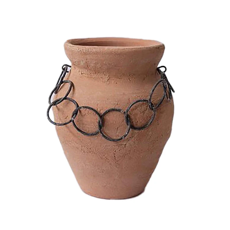 Vase de style antique en terre cuite, 9"