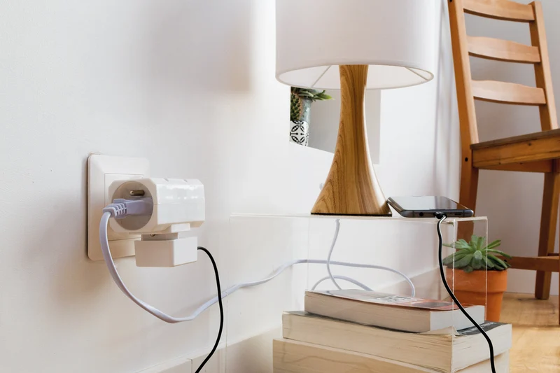 Prise 2P+T + USB 2,4A Artezo - Zenitech