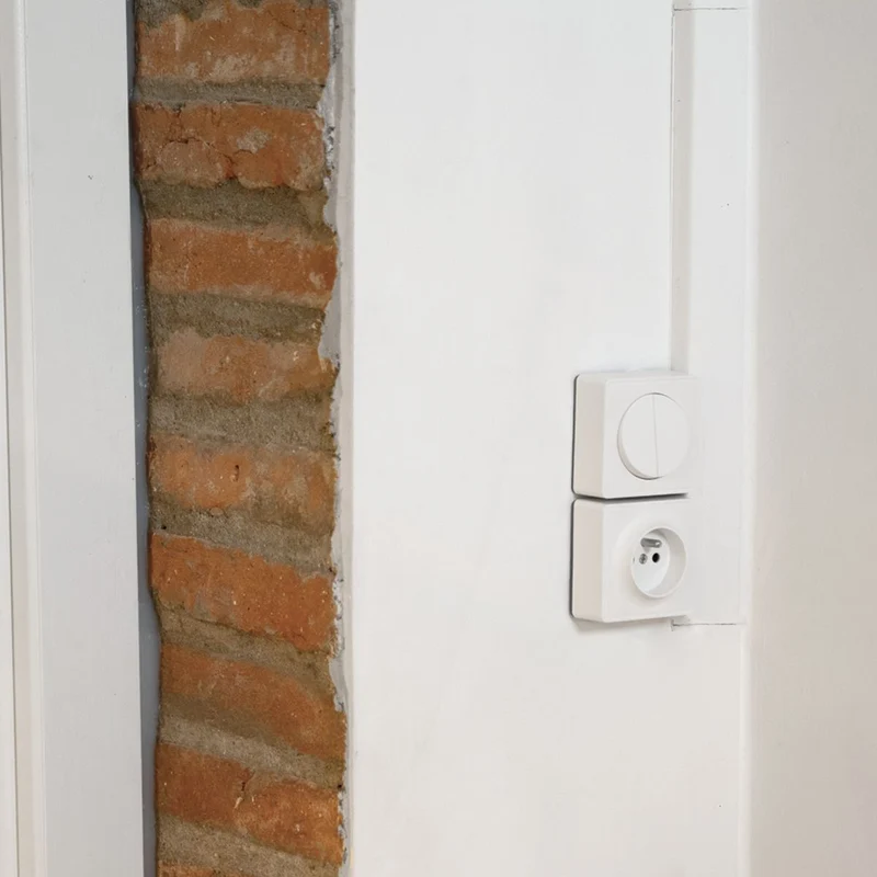 Lot de 2 interrupteurs va et vient + 4 prises 16A en saillie - Blanc - Presto - Zenitech