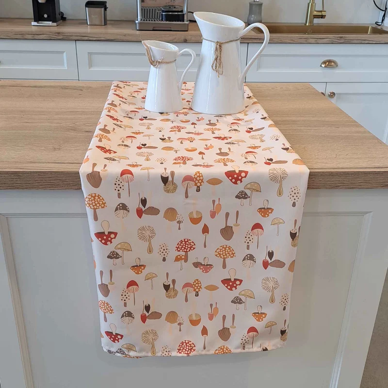 Nappe imprimée champignons Chanterelle, 60'' x 90''