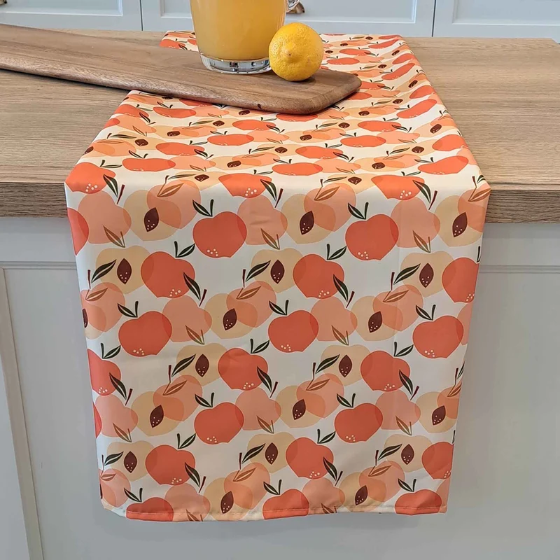 Nappe imprimée de pêches Mignonne, 54'' x 72''