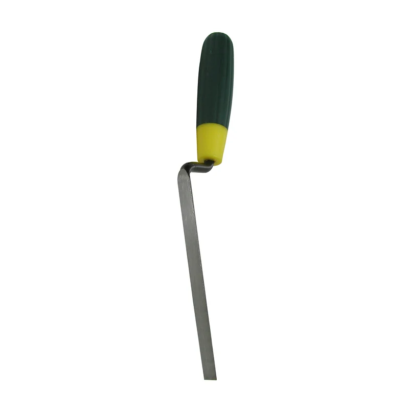 Truelle à jointoyer flexible de 6 3/4'' x 3/8'' (15,2 x 95 mm) à manche caoutchouté
